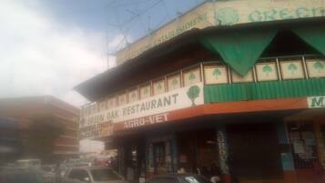 واجهة المنشأة