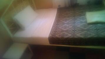 Desk, free WiFi, bed sheets