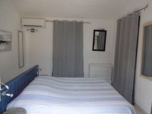 1 camera, ferro/asse da stiro, Wi-Fi, lenzuola