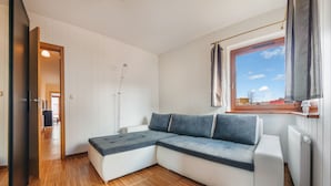 Leilighet (49 Helska Villa, Steyera 18) | Strykejern/-brett og sengetøy