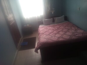 Deluxe Room | Desk, free WiFi, bed sheets - Nyama Village Bar And Restaurant (Nyeri)