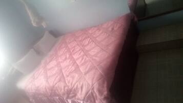 Deluxe Room | Desk, free WiFi, bed sheets