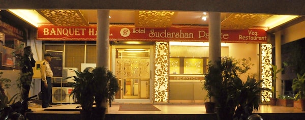 Hotel Sudarshan Palace - Bhopal