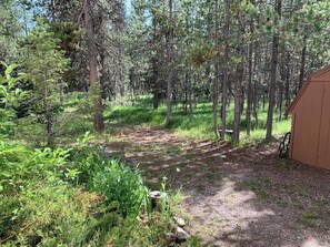 Property grounds - Wilderness Pines, Close to Yellowstone, Sleeps 10 (Island Park)