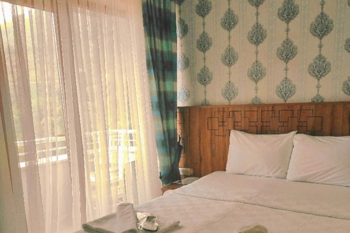 Standard Double Room | In-room safe, desk, laptop workspace, free WiFi