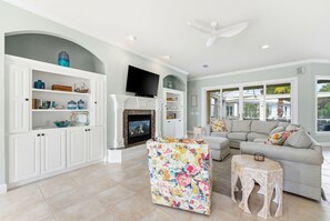 House (4 Bedrooms) | Interior