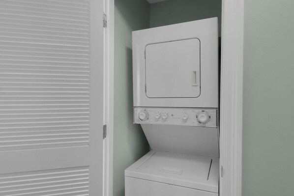 Studio (1 Bedroom) | Interior