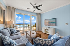 Studio (1 Bedroom) | Interior - Calypso Resort by BBG (Panama City Beach)