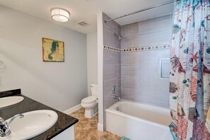 Estudio (3 Bedrooms) | Interior