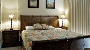 2 bedrooms, bed sheets - Emerald Isle 2204 Pcb-229731 (Panama City Beach)