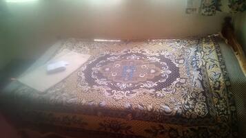 مكتب ومكواة/لوح كي وواي فاي مجانًا وملاءات أسرّة