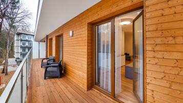 Apartment (A32) | Balcony