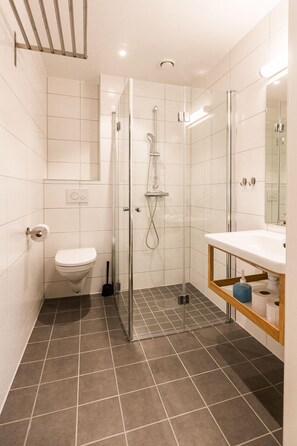 Family Apartment | Bathroom | Towels - Maya Apartments - Kasjotten (Lillestrom)