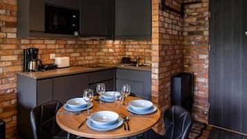 Appartement (10) | Coin cuisine privé | Réfrigérateur, plaque de cuisson, bouilloire électrique