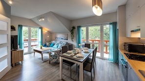 Apartment (51) | Living room | Flat-screen TV - Sun & Snow Holiday Mountain Residence (Swieradow-Zdroj)