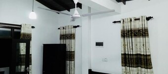 Hikkaduwa Family Inn apartment
