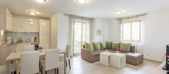 Comfort Apartment Mike 4 with balcony and a partial sea view