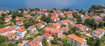 Elegant apartment Mike 6 with balcony and sea view