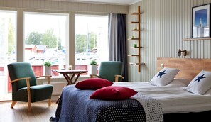 Superior Double Room, Lake View | Desk, blackout drapes, rollaway beds, free WiFi - Idas Brygga Skepparehus (Karlsborg)