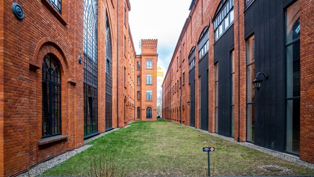 Courtyard - Dream Aparts - Lofty Scheiblera (Lodz)