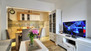 Unclassified image, 4 of 28, button - Apartments Banicevic (Tivat)