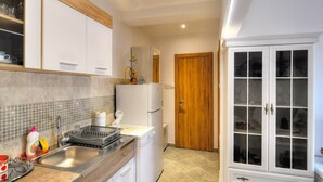 Unclassified image, 3 of 28, button - Apartments Banicevic (Tivat)