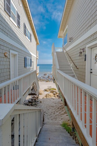 Oceanfront on Dry Sandy Carbon Beach - Sandpiper