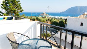 Estudio (11) | Vista del balcón