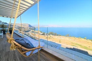 Deluxe Penthouse, 4 Bedrooms, Lake View | Lake view
