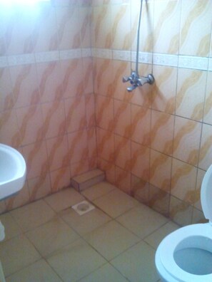 Dusche, Handtücher, Seife, Toilettenpapier