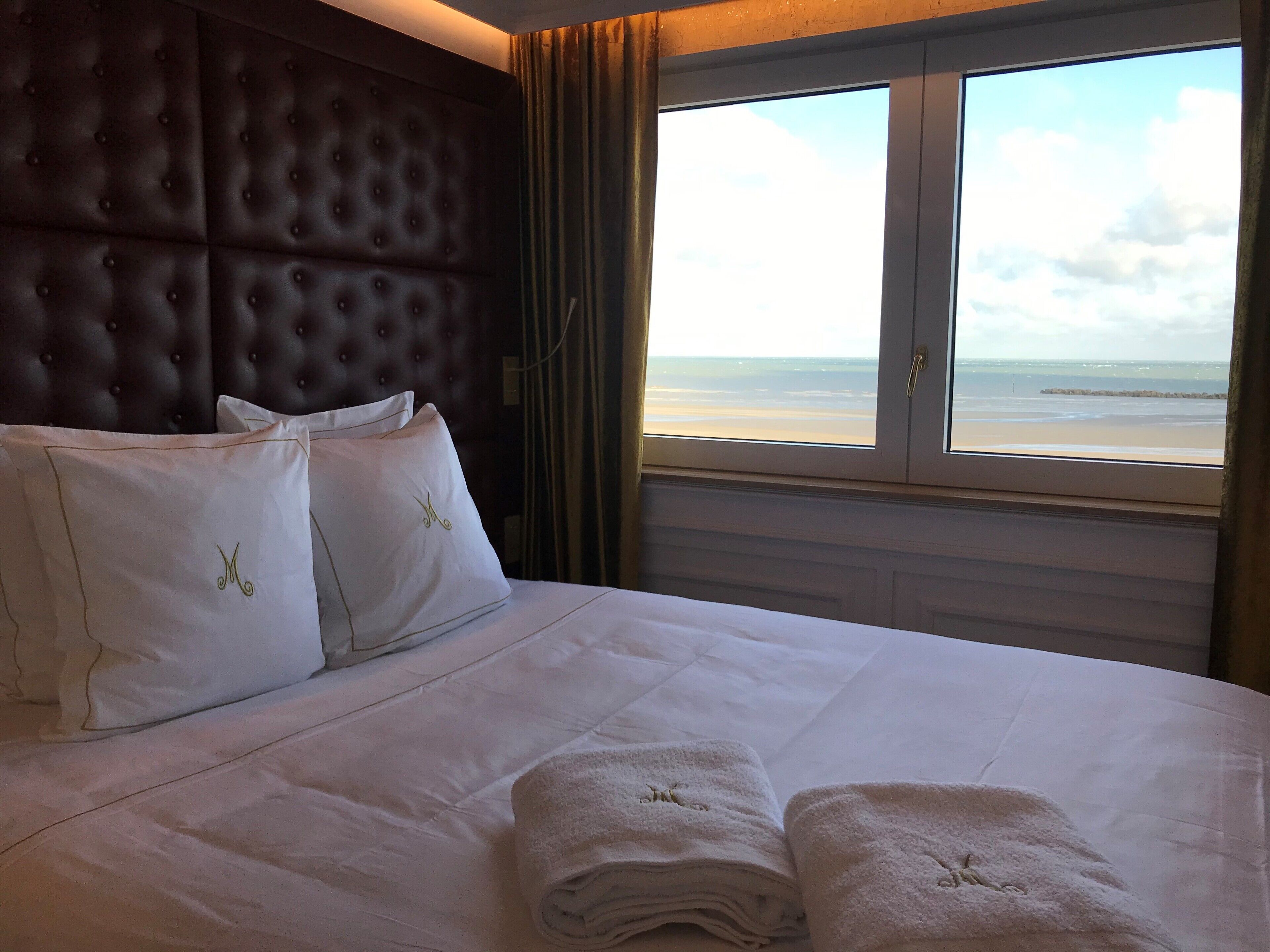 1 bedroom, premium bedding, pillow-top beds, in-room safe