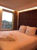Quarto casal standard | Roupas de cama premium, camas com colchões pillow-top