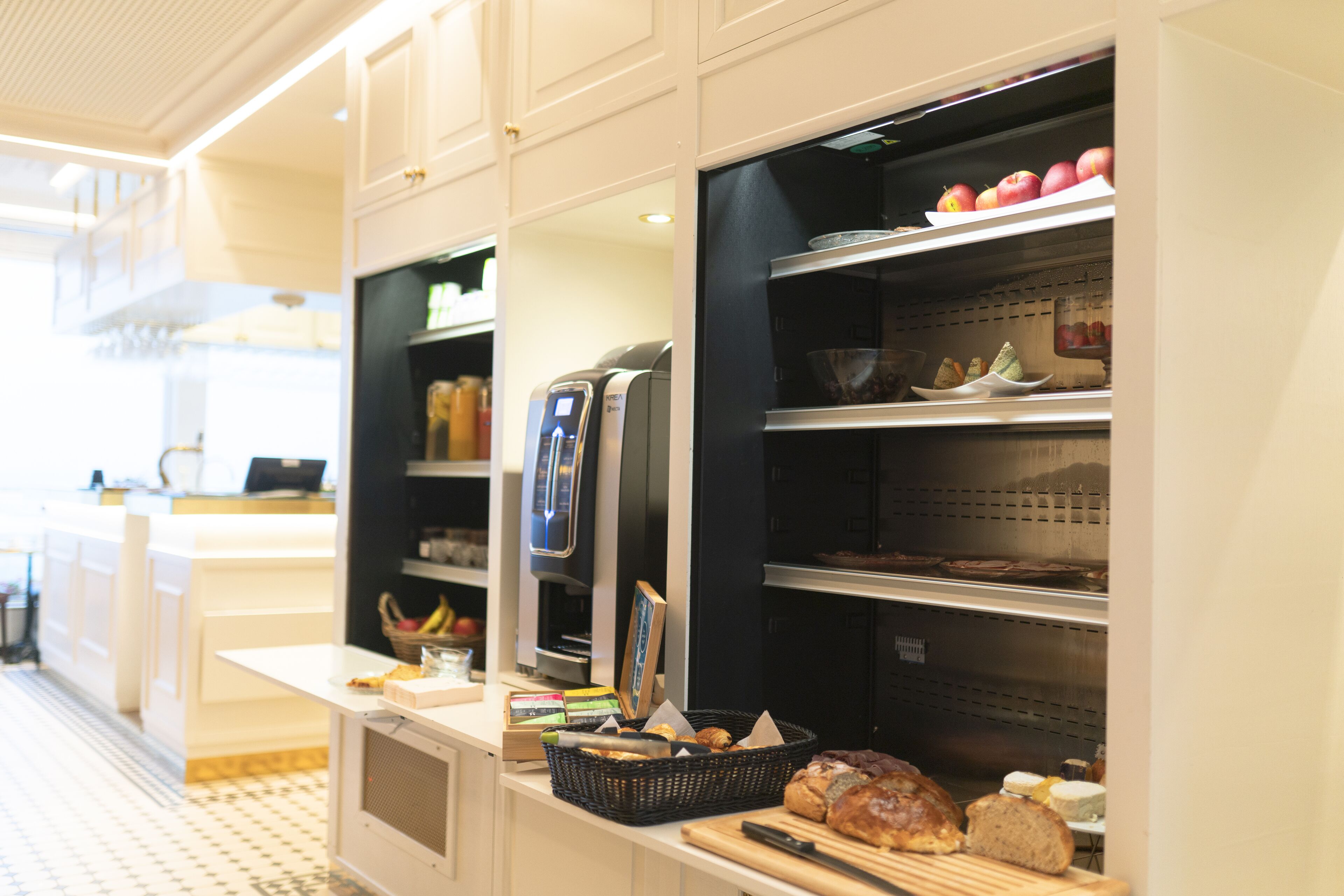 daily buffet breakfast (eur 15 per person)