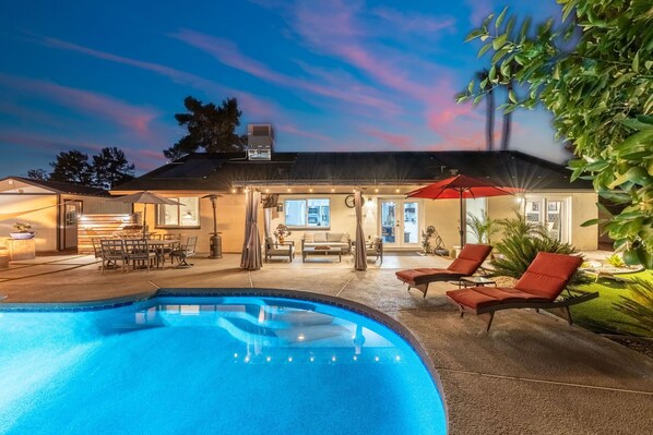 Pool - "Kings" Modern Retreat | Heated Pool & Fire Pit (Scottsdale)