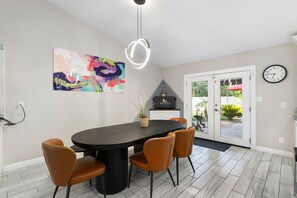 Dining - "Kings" Modern Retreat | Heated Pool & Fire Pit (Scottsdale)