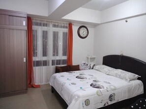 1 bedroom, iron/ironing board, free WiFi, bed sheets