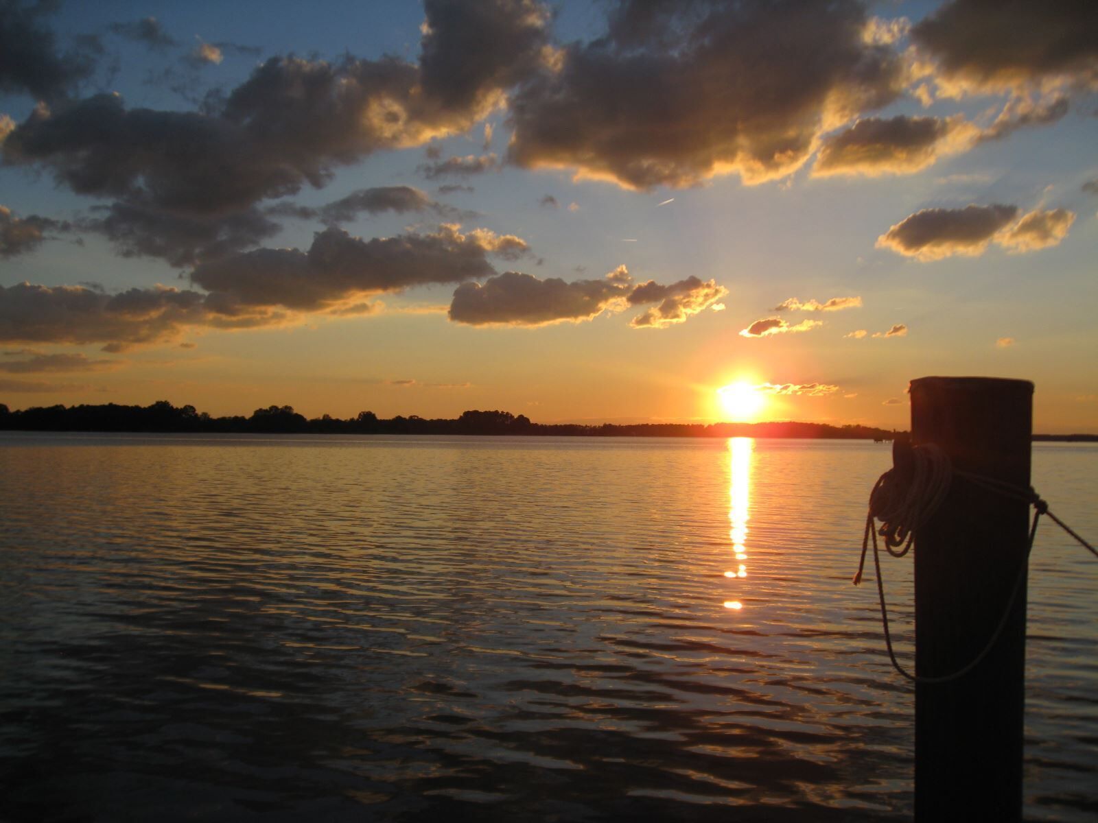 Minutes from Downtown Easton and St. Michaels | Hot Tub | Private Dock | Kayaks