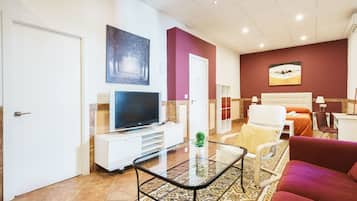 Family Room | Bathroom sink