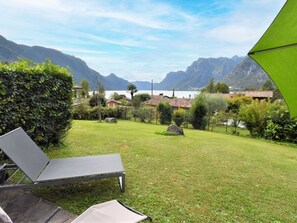 Property grounds - Nice apartment in villa for 5 people with WIFI, TV, terrace and pets allowed (Crone)