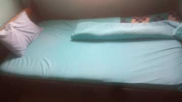 Single Room | Bed sheets