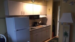 Condo | Private kitchen | Fridge, microwave, cookware/dishes/utensils