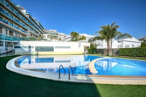 Pool - Borumbot 8.3.25 Vista Piscina (Calpe)