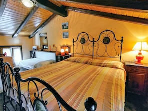1 habitación, cuna de viaje, wifi gratis y ropa de cama 