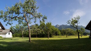 ด้านหน้าที่พัก