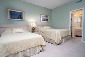 2 室のベッドルーム、アイロン / アイロン台、WiFi、ベッドシーツ