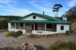 Front of property - Spanspek se Plek accommodation (Boesmanspad)