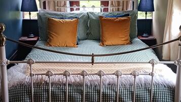 1 Schlafzimmer, Bügeleisen/Bügelbrett, Reisekinderbett, kostenloses WLAN