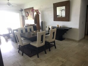 Restauration dans la chambre
