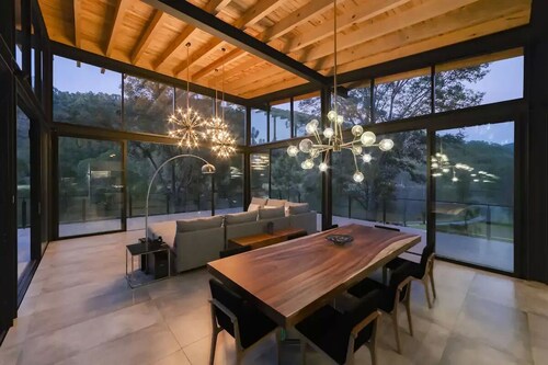 The Mascota Retreat.