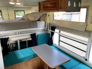 2 bedrooms, bed sheets
